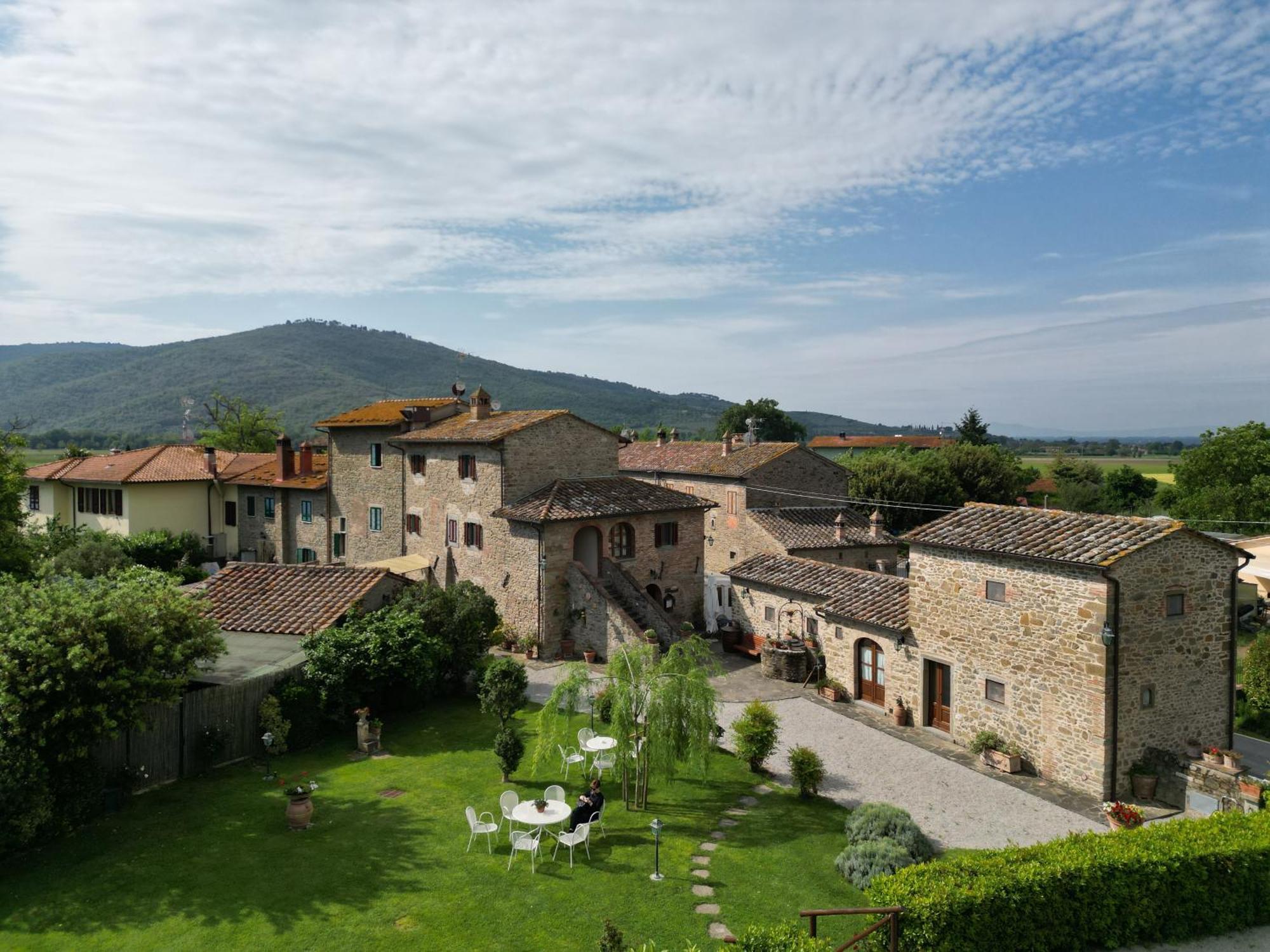Casale L'Antico Carro Bed & Breakfast Cortona Exterior photo